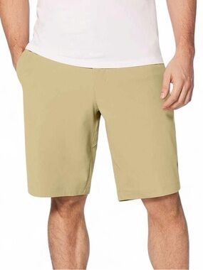 Lululemon Commission Short Relaxed Warpstreme 11" in Tofino Sand Size 34 Golf